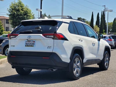 2025 Toyota RAV4 Hybrid XLE