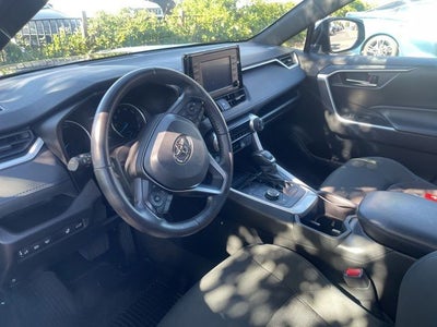 2022 Toyota RAV4 Hybrid SE