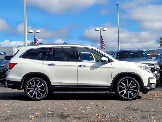2020 Honda Pilot Touring 8 Passenger