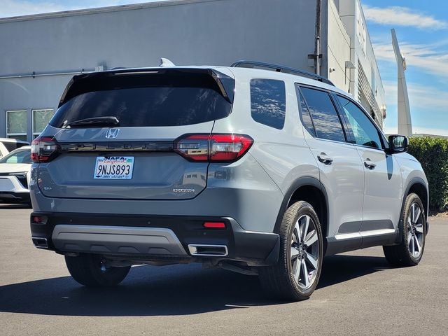 2025 Honda Pilot Touring