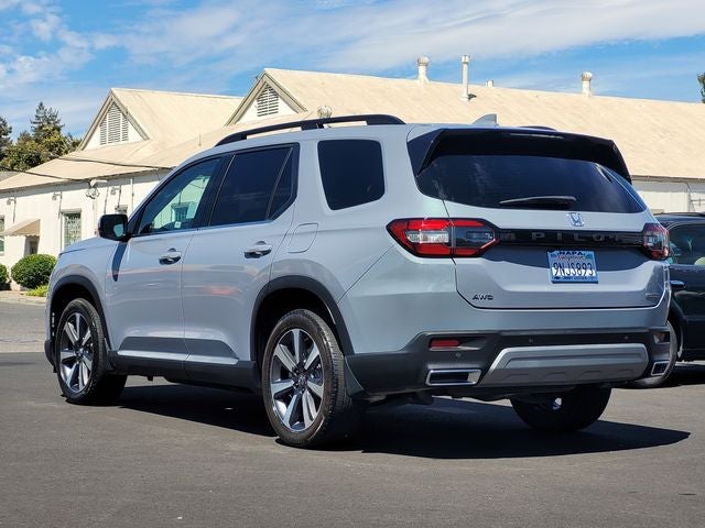 2025 Honda Pilot Touring