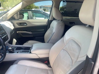 2022 Nissan Pathfinder Platinum