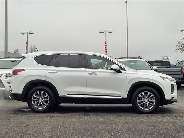 2020 Hyundai Santa Fe SE
