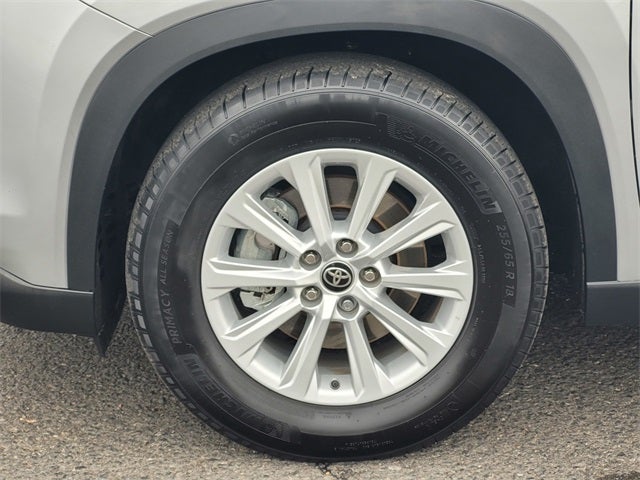 2024 Toyota Grand Highlander XLE AWD 8 Passenger