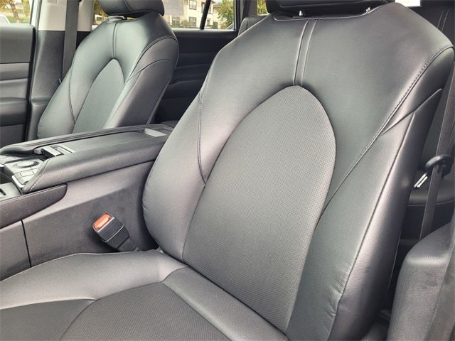 2024 Toyota Grand Highlander XLE AWD 8 Passenger