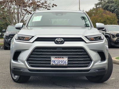 2024 Toyota Grand Highlander XLE AWD 8 Passenger