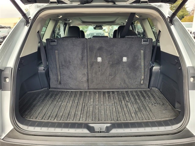 2024 Toyota Grand Highlander XLE AWD 8 Passenger