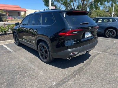 2025 Toyota Grand Highlander Hybrid MAX Platinum