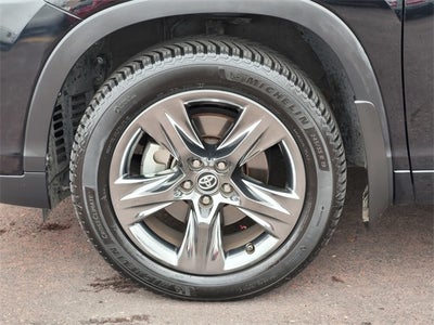 2018 Toyota Highlander Limited Platinum