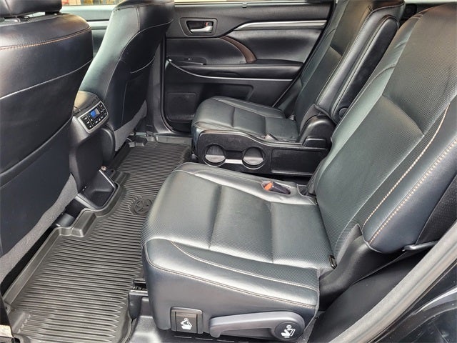 2018 Toyota Highlander Limited Platinum