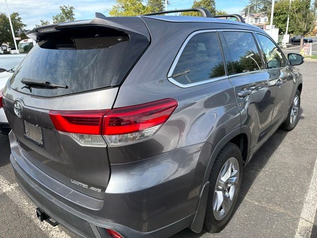 2017 Toyota Highlander Limited