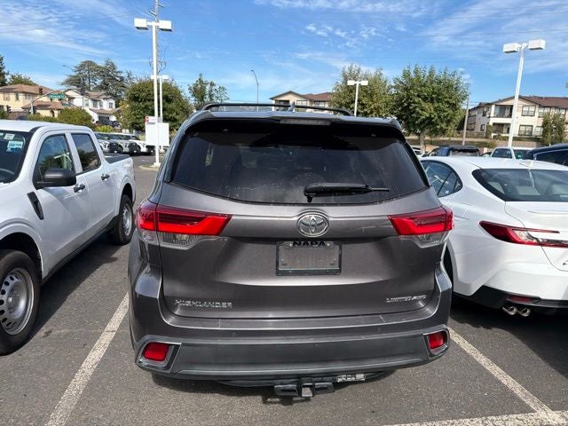 2017 Toyota Highlander Limited