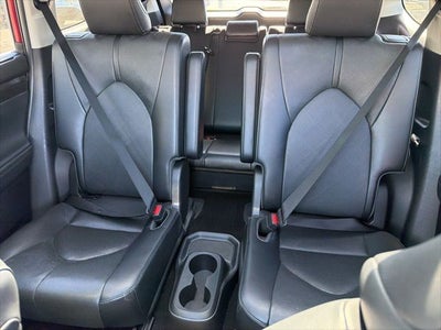 2022 Toyota Highlander Hybrid Platinum