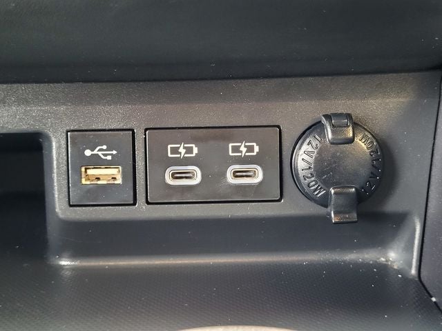 2023 Toyota Highlander Hybrid Platinum