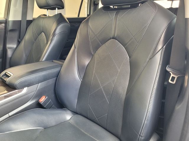 2023 Toyota Highlander Hybrid Platinum