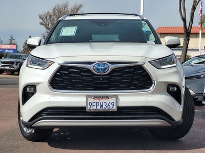2023 Toyota Highlander Hybrid Platinum