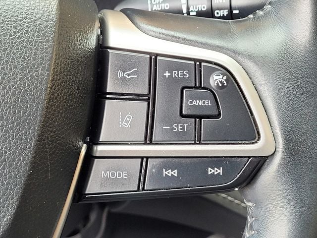 2023 Toyota Highlander Hybrid Platinum