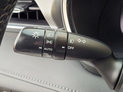 2023 Toyota Highlander Hybrid Platinum