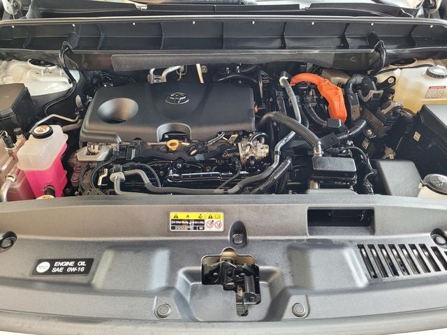 2023 Toyota Highlander Hybrid Platinum