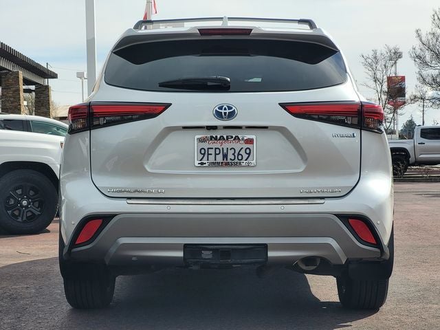 2023 Toyota Highlander Hybrid Platinum