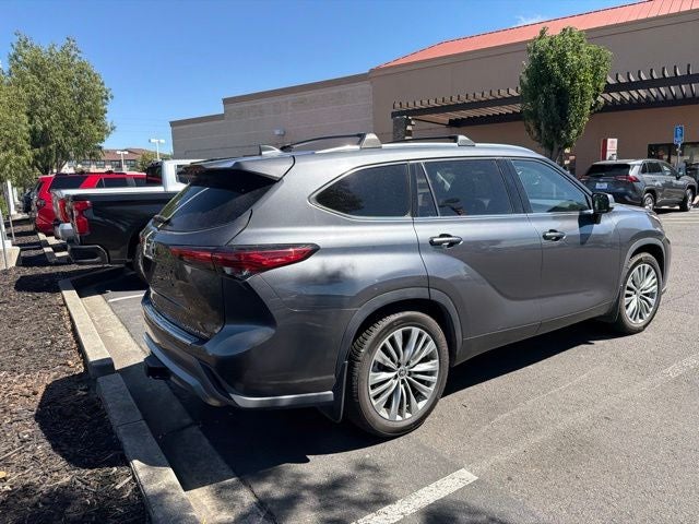 2021 Toyota Highlander Platinum