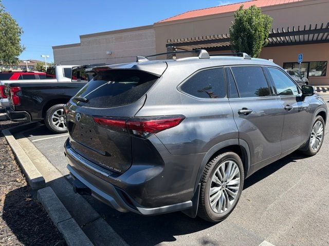 2021 Toyota Highlander Platinum