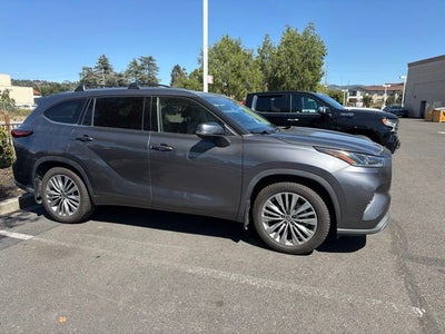 2021 Toyota Highlander Platinum