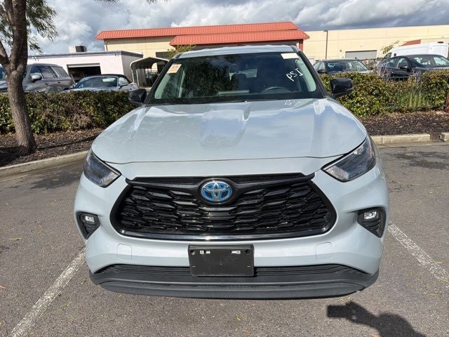 2024 Toyota Highlander Hybrid LE Nightshade