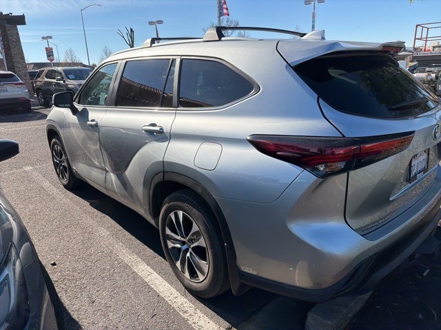 2024 Toyota Highlander Hybrid XLE