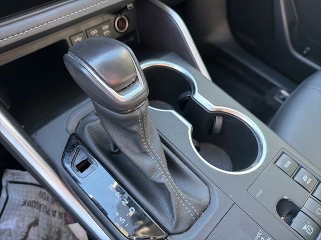 2024 Toyota Highlander Hybrid XLE