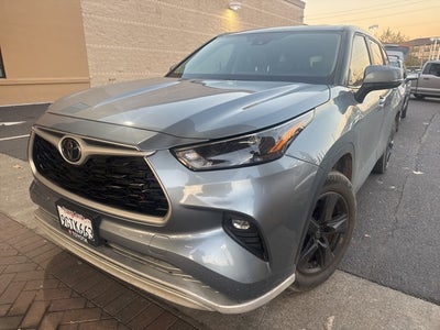 2023 Toyota Highlander LE