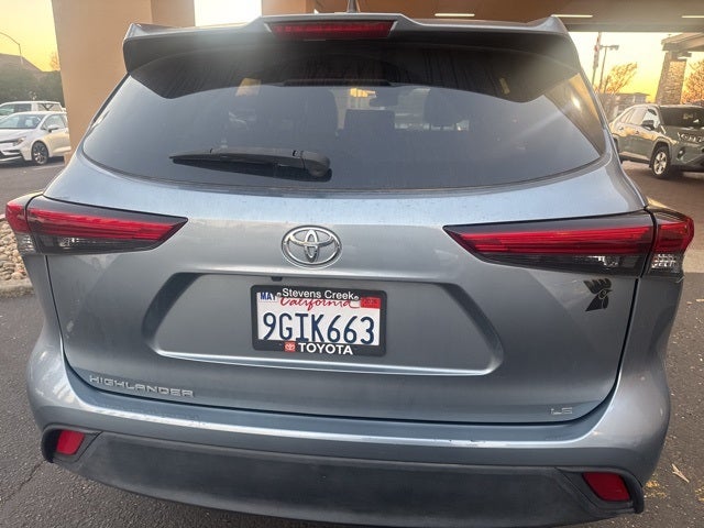 2023 Toyota Highlander LE