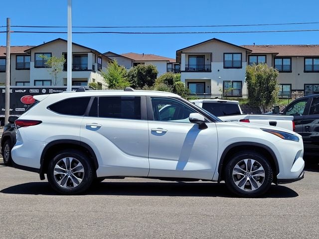 2023 Toyota Highlander XLE