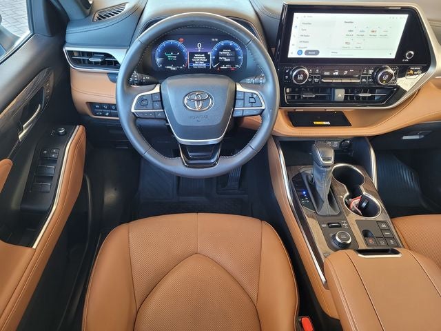 2024 Toyota Highlander Platinum