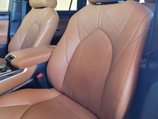 2024 Toyota Highlander Platinum