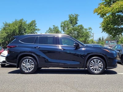 2024 Toyota Highlander Platinum