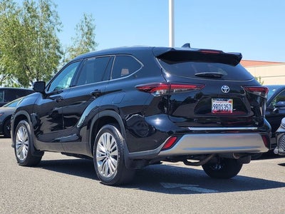 2024 Toyota Highlander Platinum