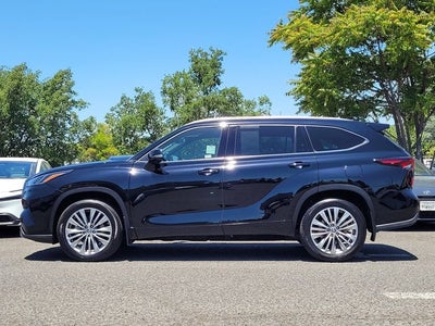 2024 Toyota Highlander Platinum