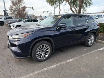 2024 Toyota Highlander Platinum