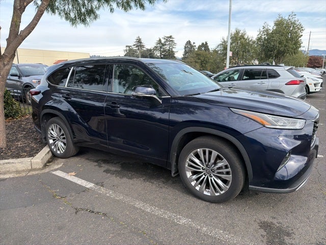 2024 Toyota Highlander Platinum