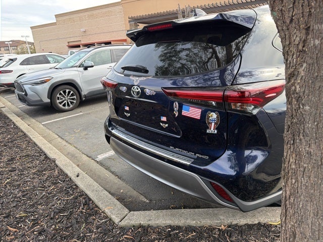 2024 Toyota Highlander Platinum