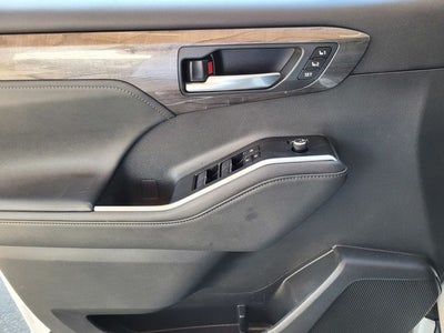 2023 Toyota Highlander Hybrid Limited