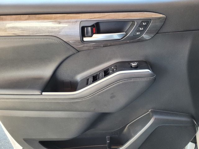 2023 Toyota Highlander Hybrid Limited