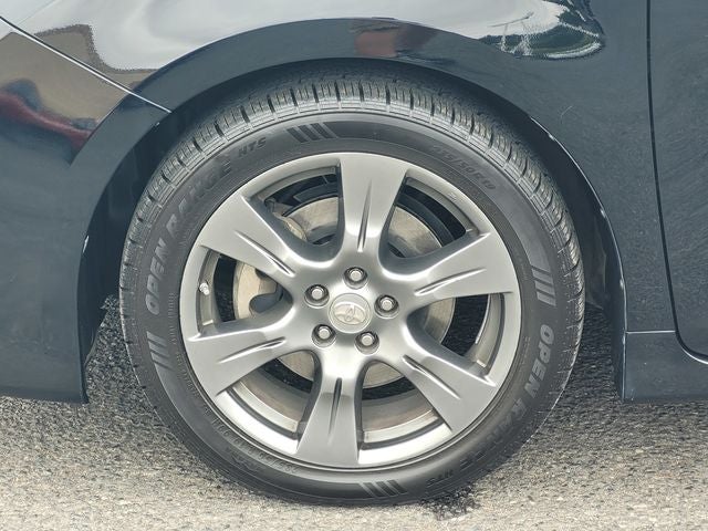 2017 Toyota Sienna SE 8 Passenger