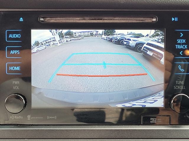 2017 Toyota Sienna SE 8 Passenger