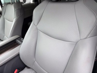 2023 Toyota Sienna XLE 8 Passenger
