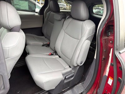 2023 Toyota Sienna XLE 8 Passenger