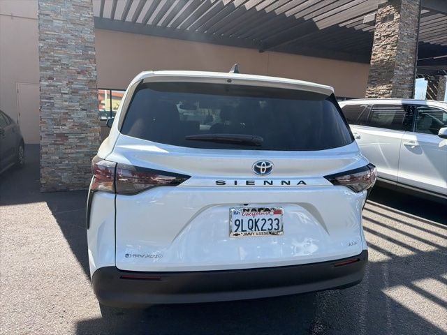 2025 Toyota Sienna XLE