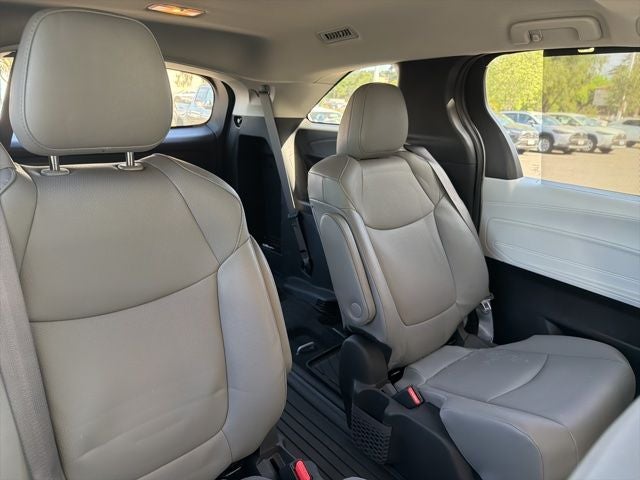 2025 Toyota Sienna XLE