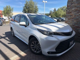 2025 Toyota Sienna XLE